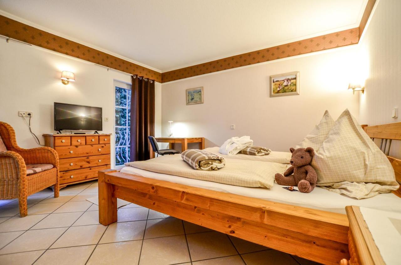 Hotel Landhaus Krombach Elkenroth ภายนอก รูปภาพ