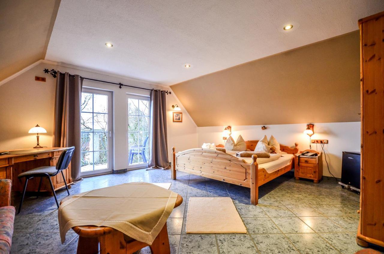 Hotel Landhaus Krombach Elkenroth ภายนอก รูปภาพ