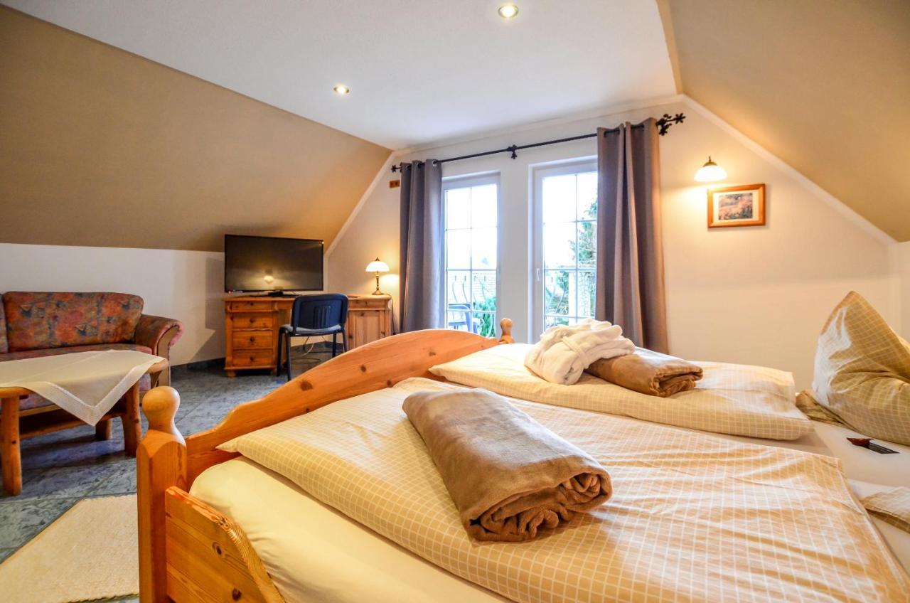 Hotel Landhaus Krombach Elkenroth ภายนอก รูปภาพ